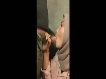 Bokep Jilbab Istri Solehah Sedot Batang Suami HD Hot Puas